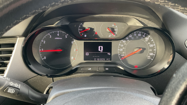 Vauxhall Crossland 1.2 Turbo Design 5dr Petrol Hatchback